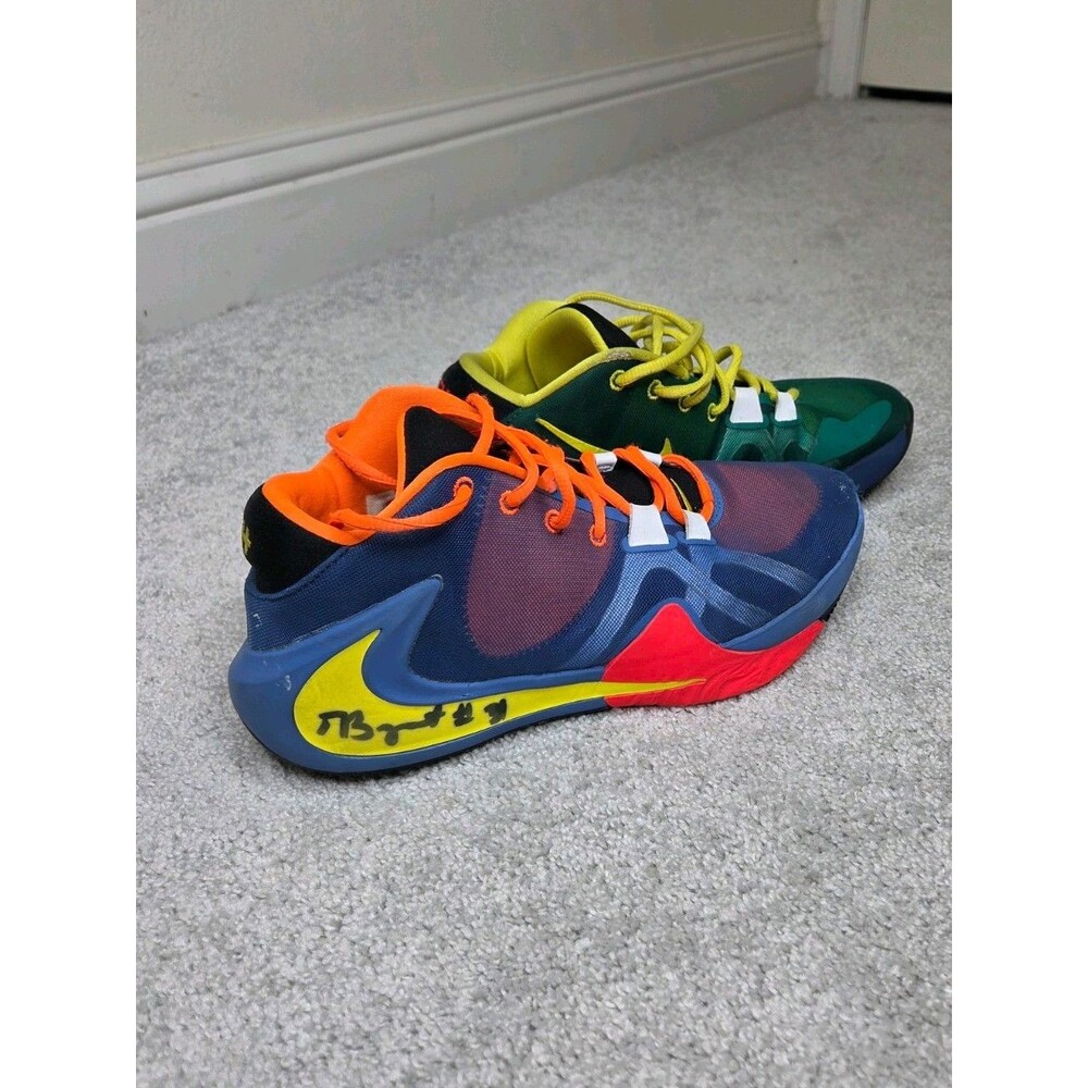 Nike Zoom Freak 1 "What The Roots" mixed color Autographed Mens 8.5